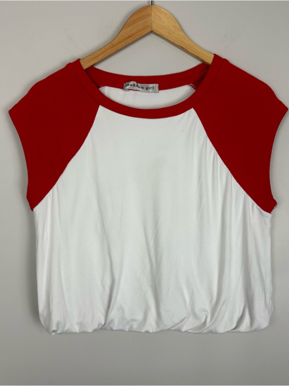 Madden Girl White Crop Baby Tee Red Cap Sleeves Ruched Elastic Waist S/M